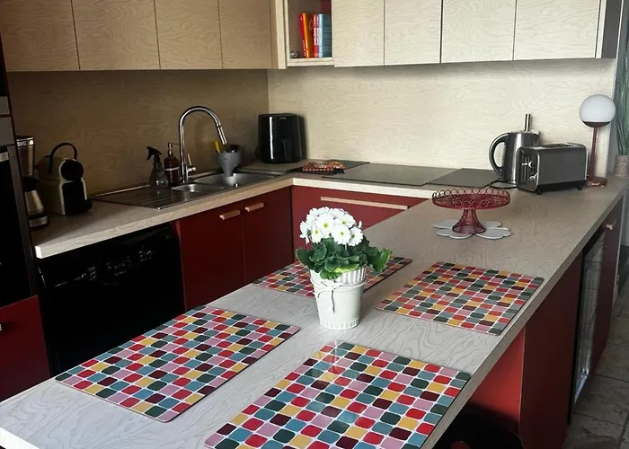 La Maison De Marie, Maison De 4 Personnes, Option Patio 2 Pers Supp * Aigues-Mortes